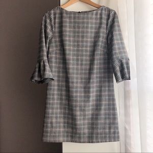 H&M gray plaid printed dress with flute sleeves